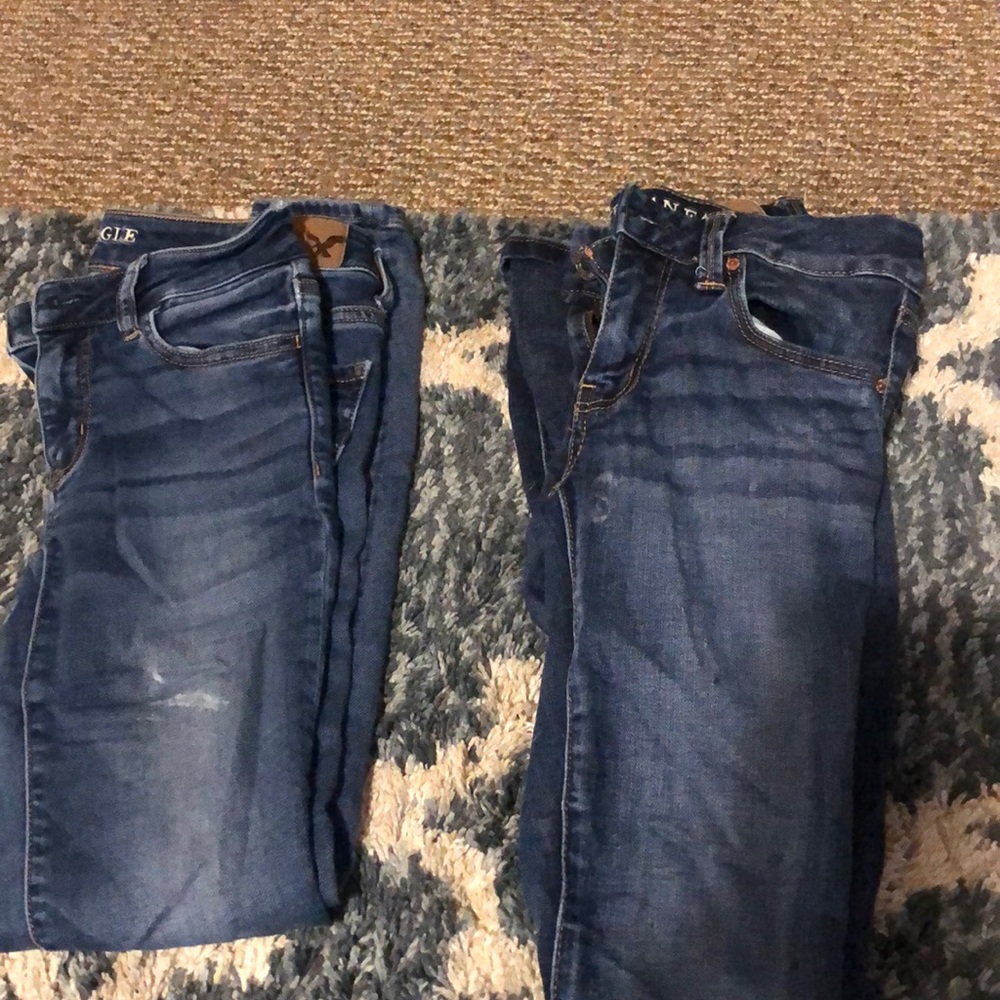 2 pairs of jeans
